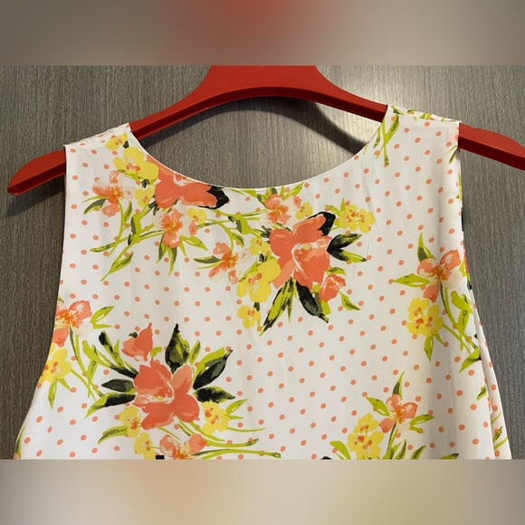 EST. 1946 Floral Sleeveless Top - Size Large - Picture 6 of 10